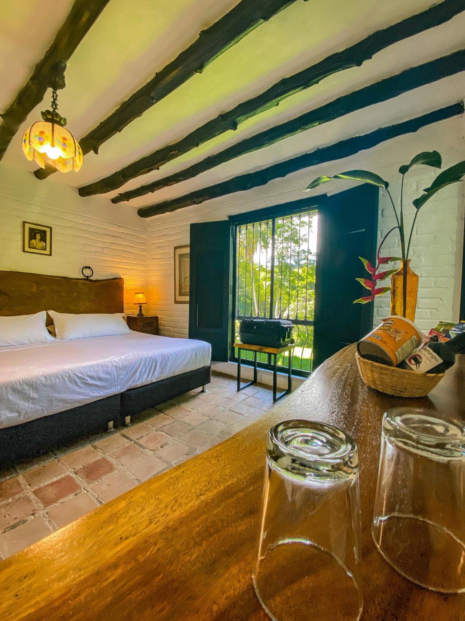 Eco Hotel Hacienda El Diamante Buga Exteriör bild
